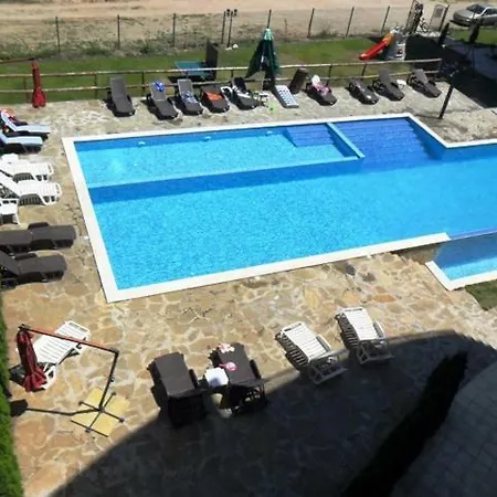 Appartement Lovely Studio With Balcony Pool View